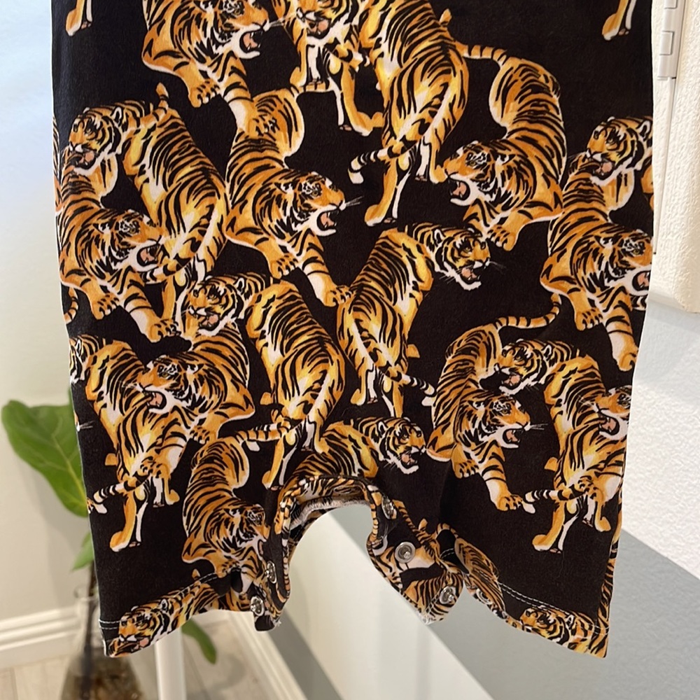 PHOENIX AND THE FOX sz 1 Organic Cotton baby romper unisex girl boy Tiger print - Picture 10 of 12